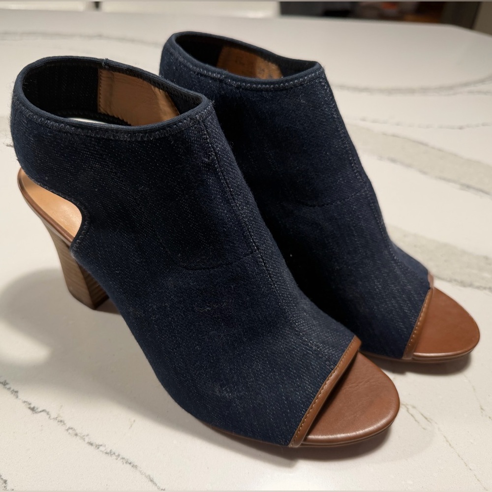 NEW Franco Sarto dark denim tan heels Size 9.5